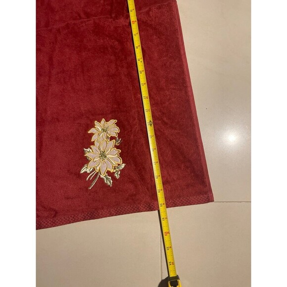 Avanti Floral Towel Bathroom Decor - Picture 5 of 9